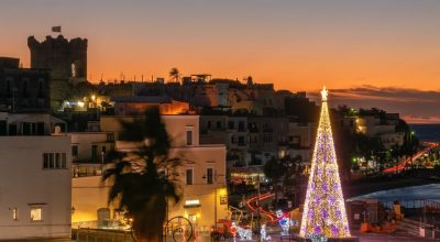 Forio, emozioni e installazioni luminose per “Note di Natale sotto l’albero a Forio 2021/2022”